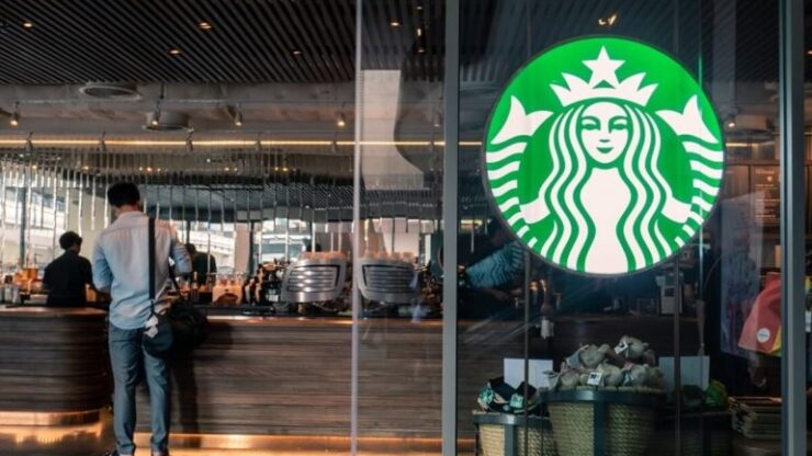 Starbucks khám phá NFTs, Metaverse vào cuối năm 2022