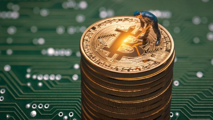 Các công cụ khai thác bitcoin không bị lay chuyển bởi sự sụt giá của BTC